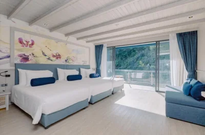 豪华三人间 — Hotel Tide Phuket Beachfront